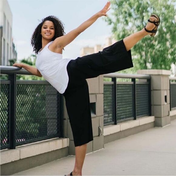 ZYIA Active Work Flow Wide Leg Gaucho Pants - Picture 2 of 10